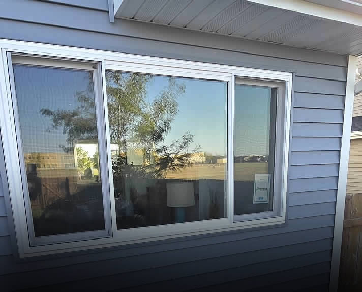 Get new siding or get your roof re-shingled in the Fargo, Moorhead, West Fargo, and surrounding areas by Janich Homes of Fargo-Moorhead.